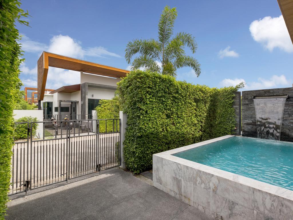 The 8 Pool Villa Chalong Esterno foto